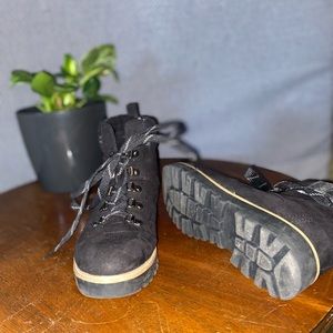 Sonoma kohl’s size 7 1/2 color black grey